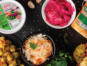 Cалаты с капустой и овощные